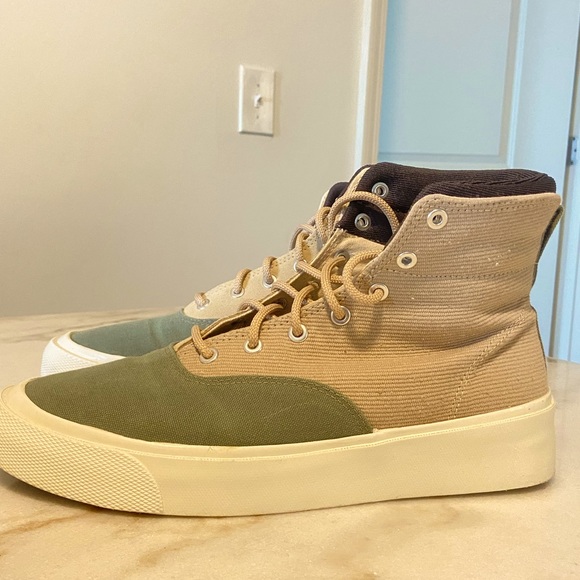 Converse High Top - Limited edition - Picture 1 of 5